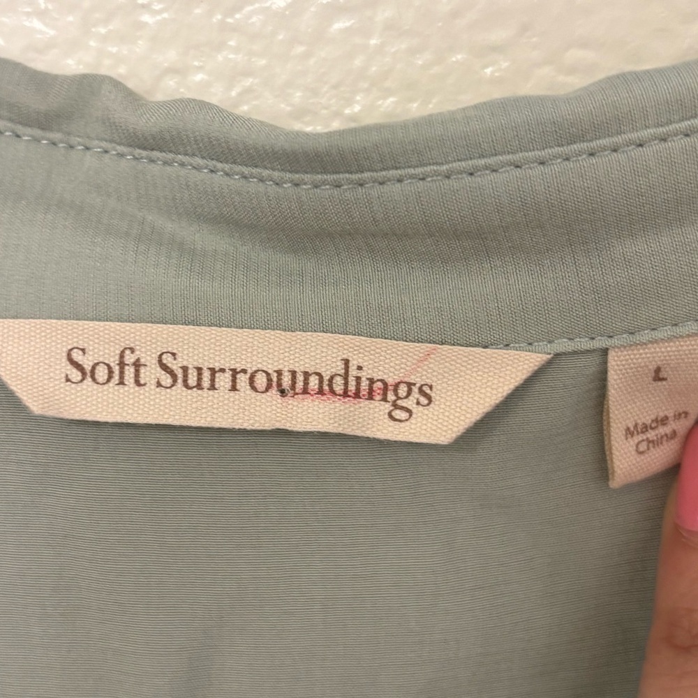 Soft Surroundings Women's Button Down Shirt in Light Green - Picture 2 of 6